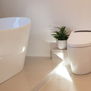 Uniflo Intelligent Smart Bidet Toilet with Touch Activation & Remote U200TR